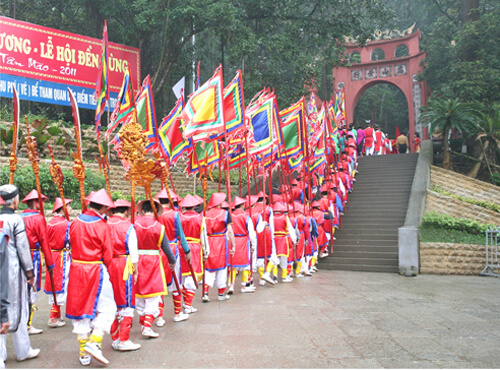 Lễ hội Đền Hùng (Phú Thọ)