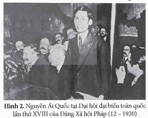 Tháng 12/1920, tại Đại hội Đảng Xã hội Pháp, Người bỏ phiếu tán thành gia nhập Quốc tế Cộng sản, tham gia sáng lập Đảng Cộng sản Pháp và trở thành người cộng sản Việt Nam đầu tiên.